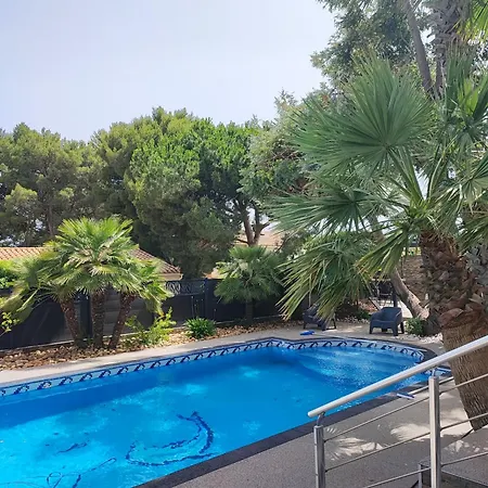 Avec Piscine Guest house Agde
